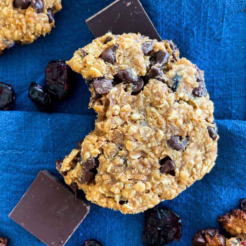 Dark Chocolate Cranberry Breakfast Cookies