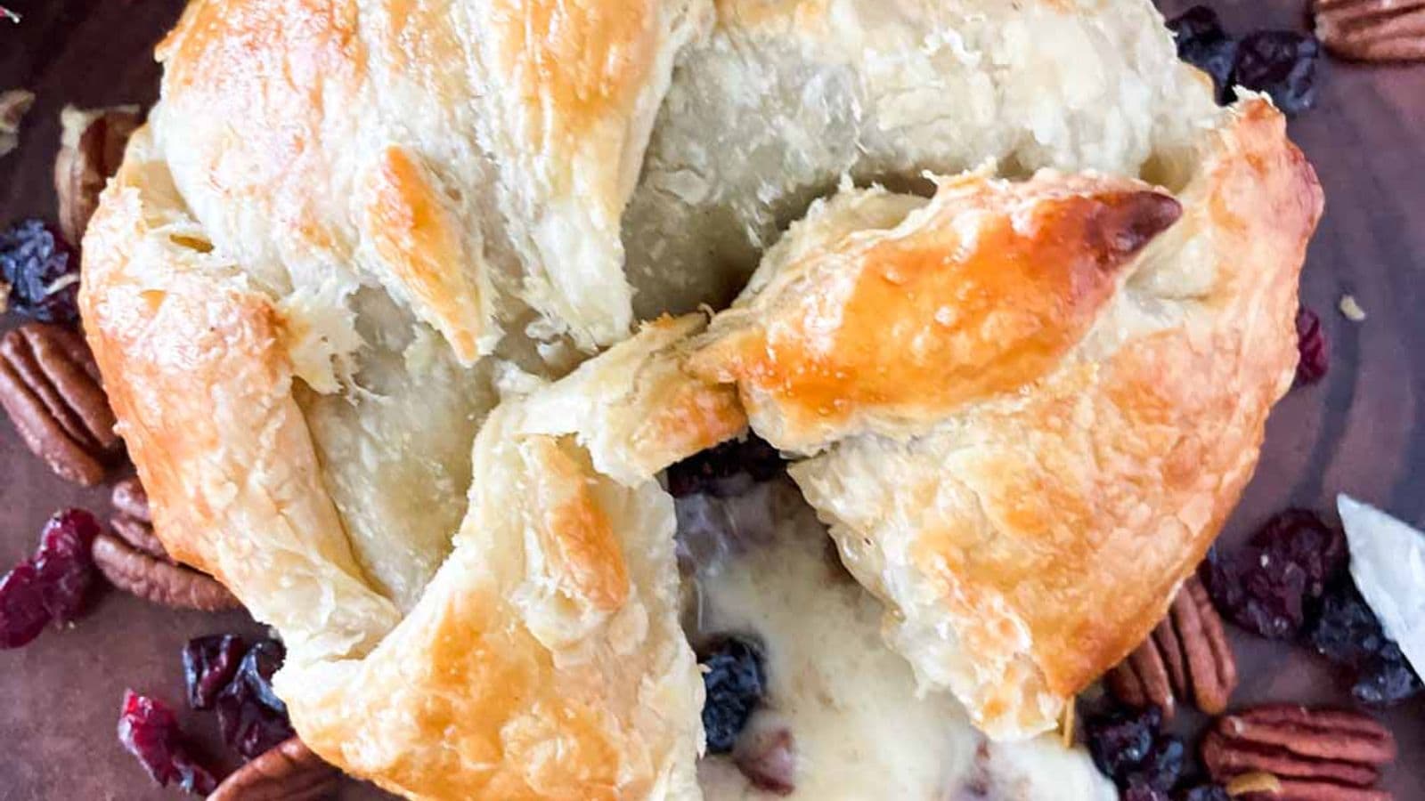 Baked Brie with Cranberries and Toasted Pecans