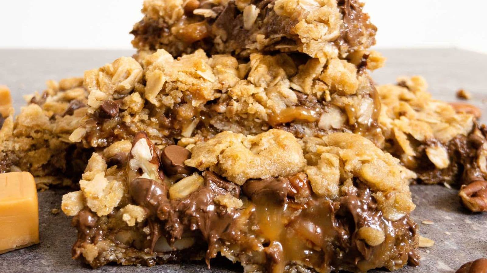 Caramel Pecan Turtle Bars