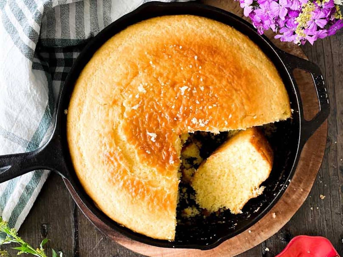 Sweet Southern Cornbread