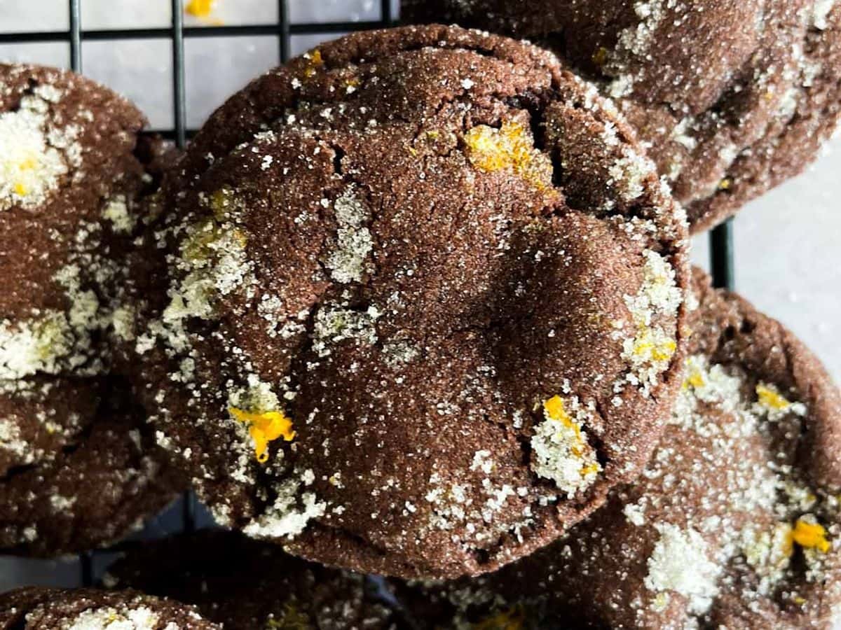 dark chocolate orange snickerdoodles on cooling rack