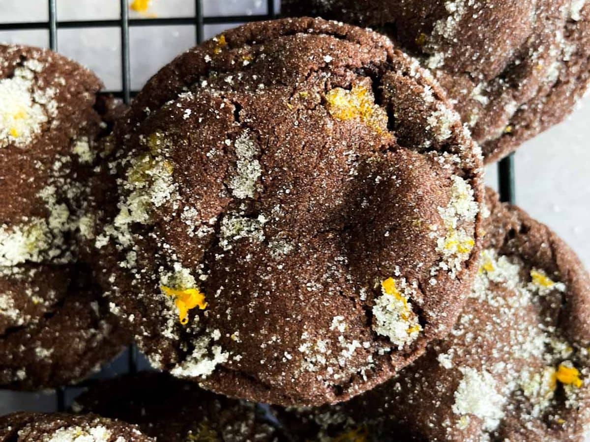 dark chocolate orange snickerdoodles on cooling rack