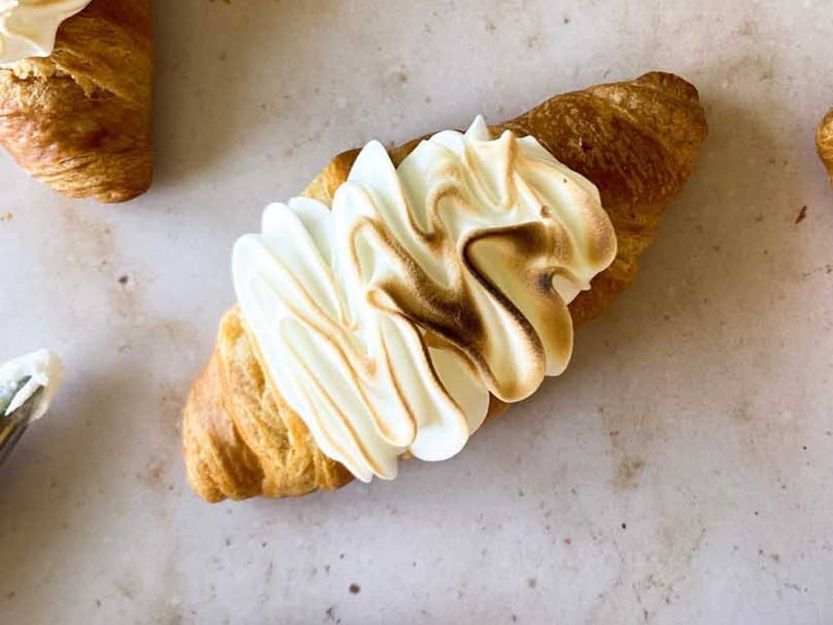 Easy Lemon Meringue Croissants