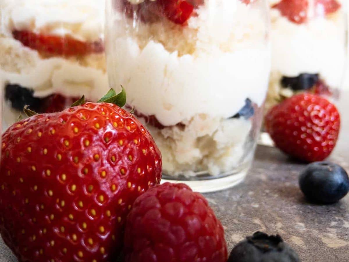 Whipped Mascarpone Cheese Frosting