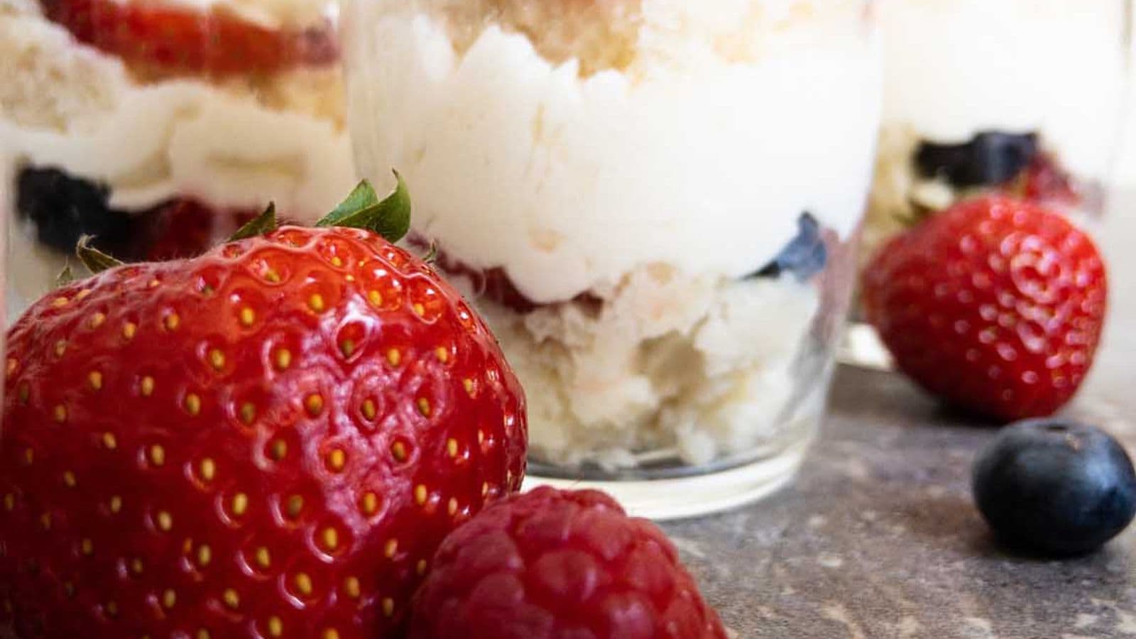 Whipped Mascarpone Cheese Frosting