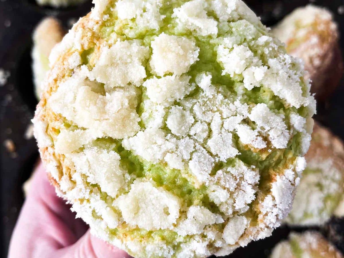 Pistachio Streusel Muffins