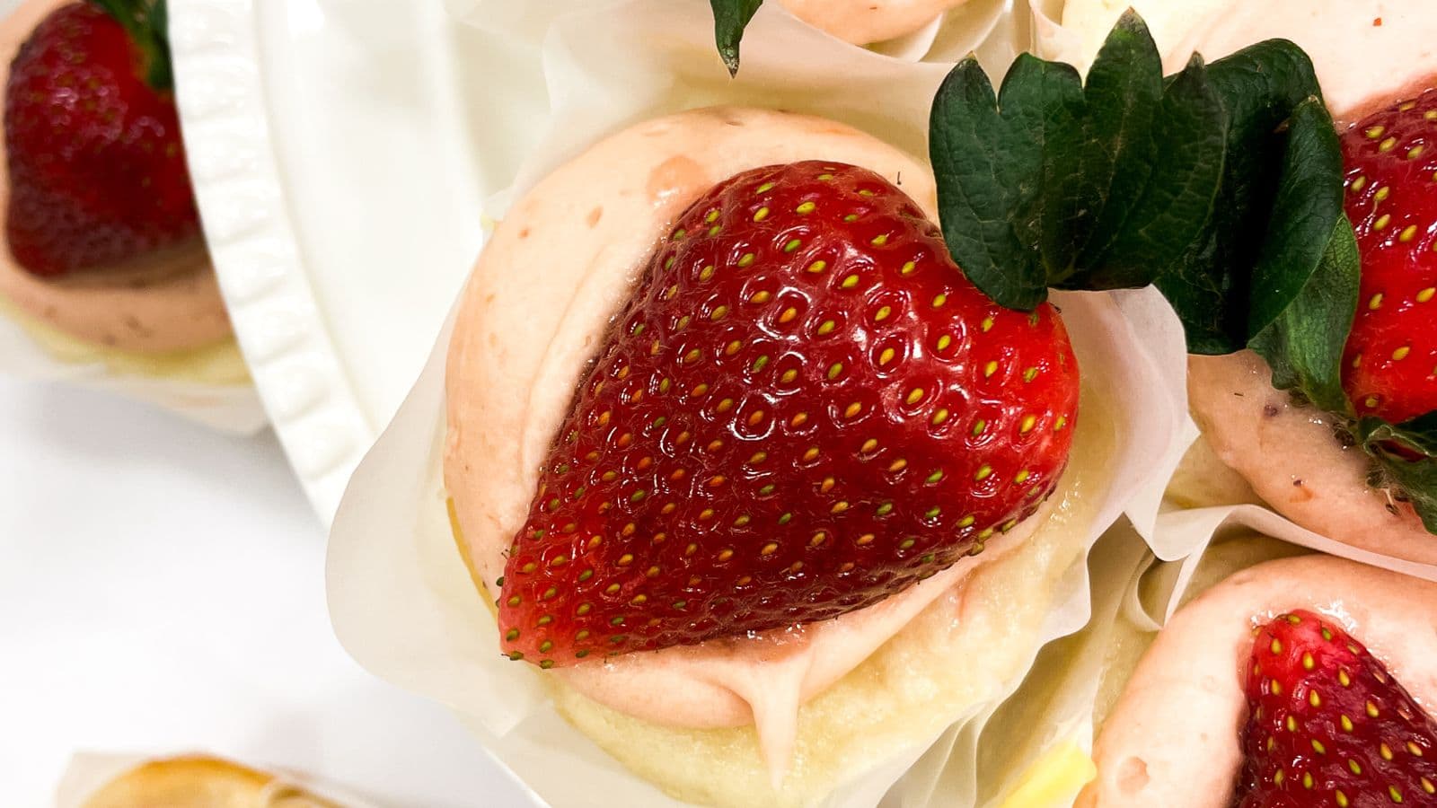 Strawberries and Cream Cupcakes