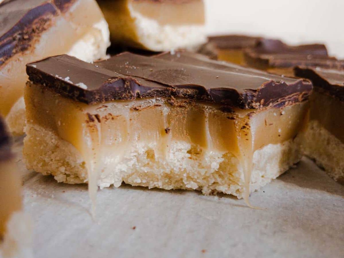 Easy Homemade Twix Bars